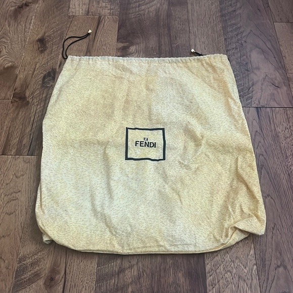 Fendi Woman’s Yellow Dust Bag - Picture 1 of 3